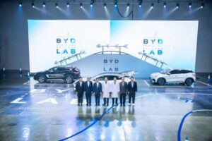 เรเว่จัดกิจกรรม BYD Lab เป็นครั้งแรกของไทยตอกย้ำการเป็นผู้นำ ด้านนวัตกรรมยานยนต์แห่งโลกอนาคต
