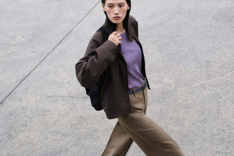 ยูนิโคล่ นำไอเทมพื้นฐานมาตีความใหม่ ในคอลเลคชัน Uniqlo U ฤดูใบไม้ผลิ/ฤดูร้อน 2026 ตอบโจทย์ซัมเมอร์ไลฟ์สไตล์ ภายใต้ธีม “New Rhythm of Color”